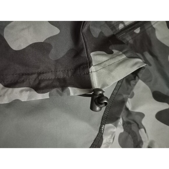 NWT Champion Lightweight Black/Grey Camo Waterproof Windbreaker Jacket Size L - Picture 4 of 12
